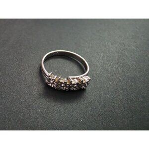 Sarah Coventry Womens Floral Design Band Silver tone Ring  Adjustable